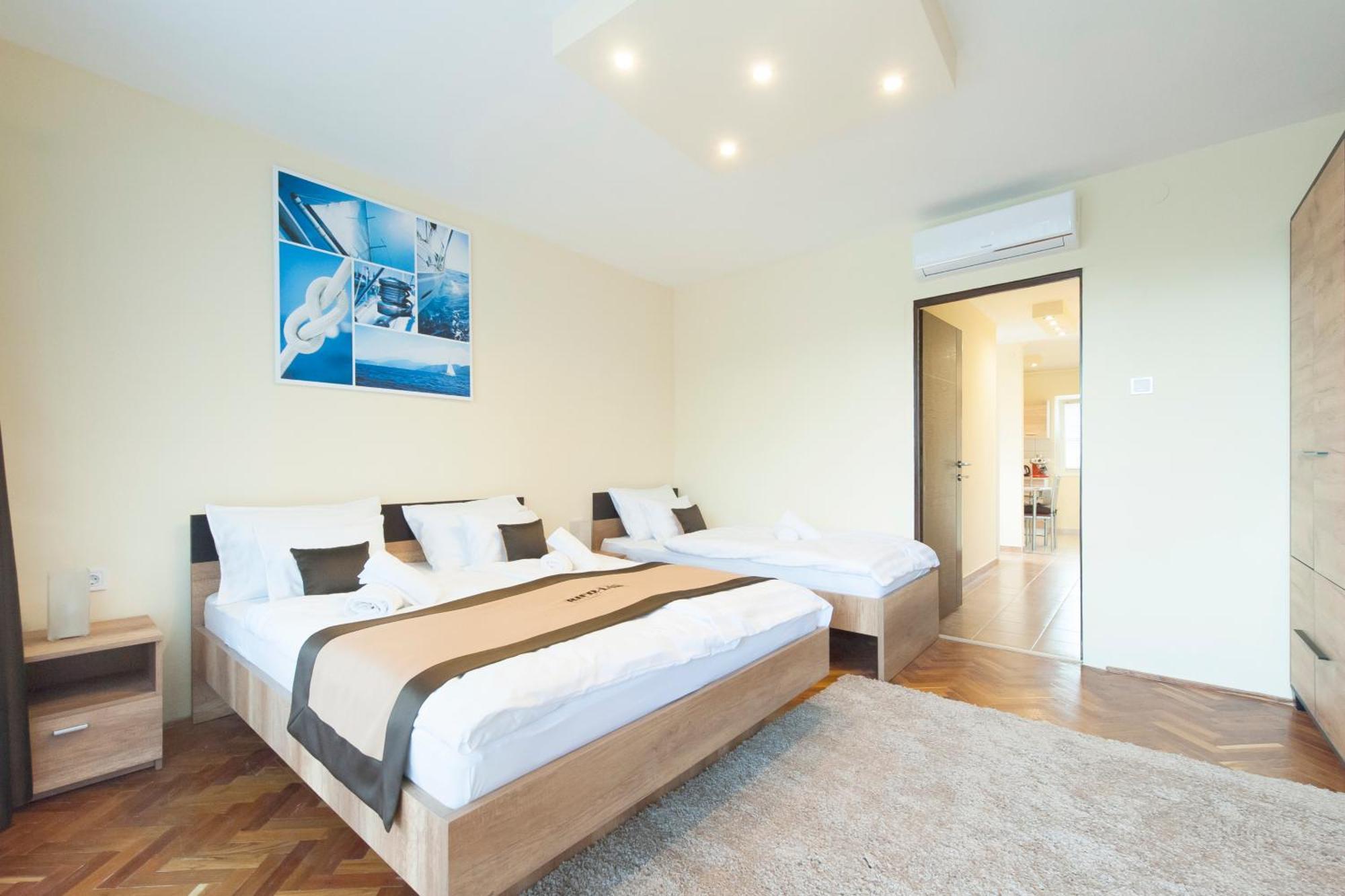 Bier-Lak Apartman House 71 Balatonlelle Luaran gambar