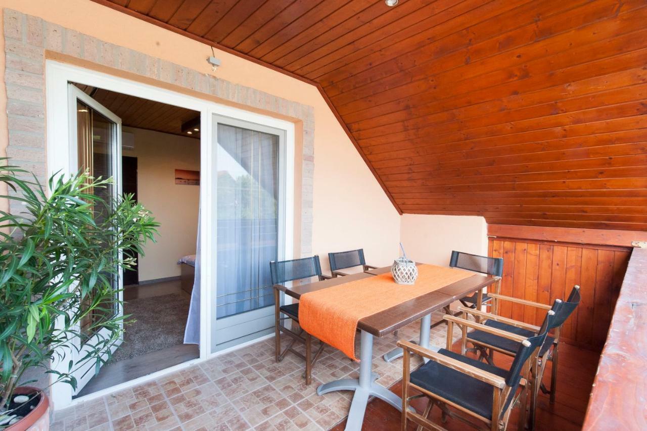 Bier-Lak Apartman House 71 Balatonlelle Luaran gambar
