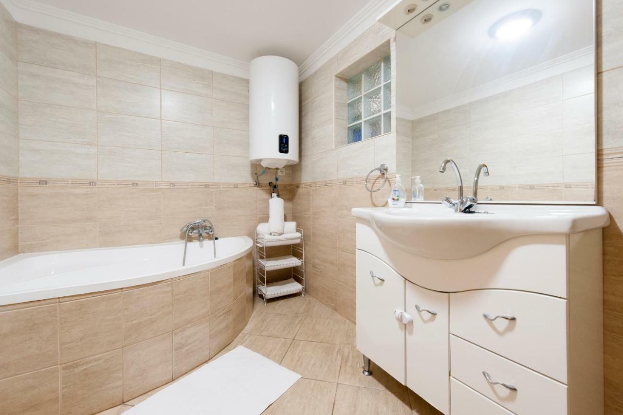 Bier-Lak Apartman House 71 Balatonlelle Luaran gambar