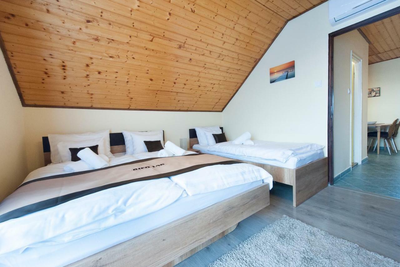 Bier-Lak Apartman House 71 Balatonlelle Luaran gambar