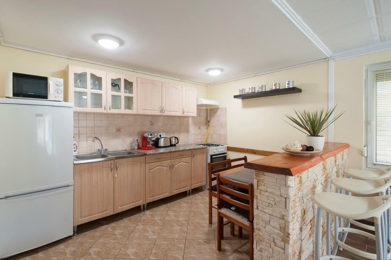 Bier-Lak Apartman House 71 Balatonlelle Luaran gambar