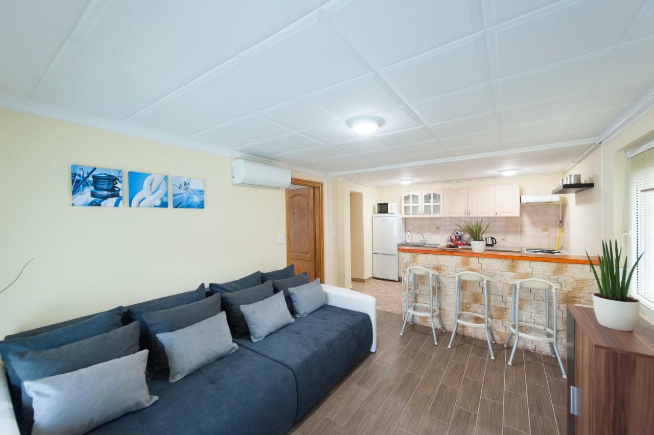 Bier-Lak Apartman House 71 Balatonlelle Luaran gambar