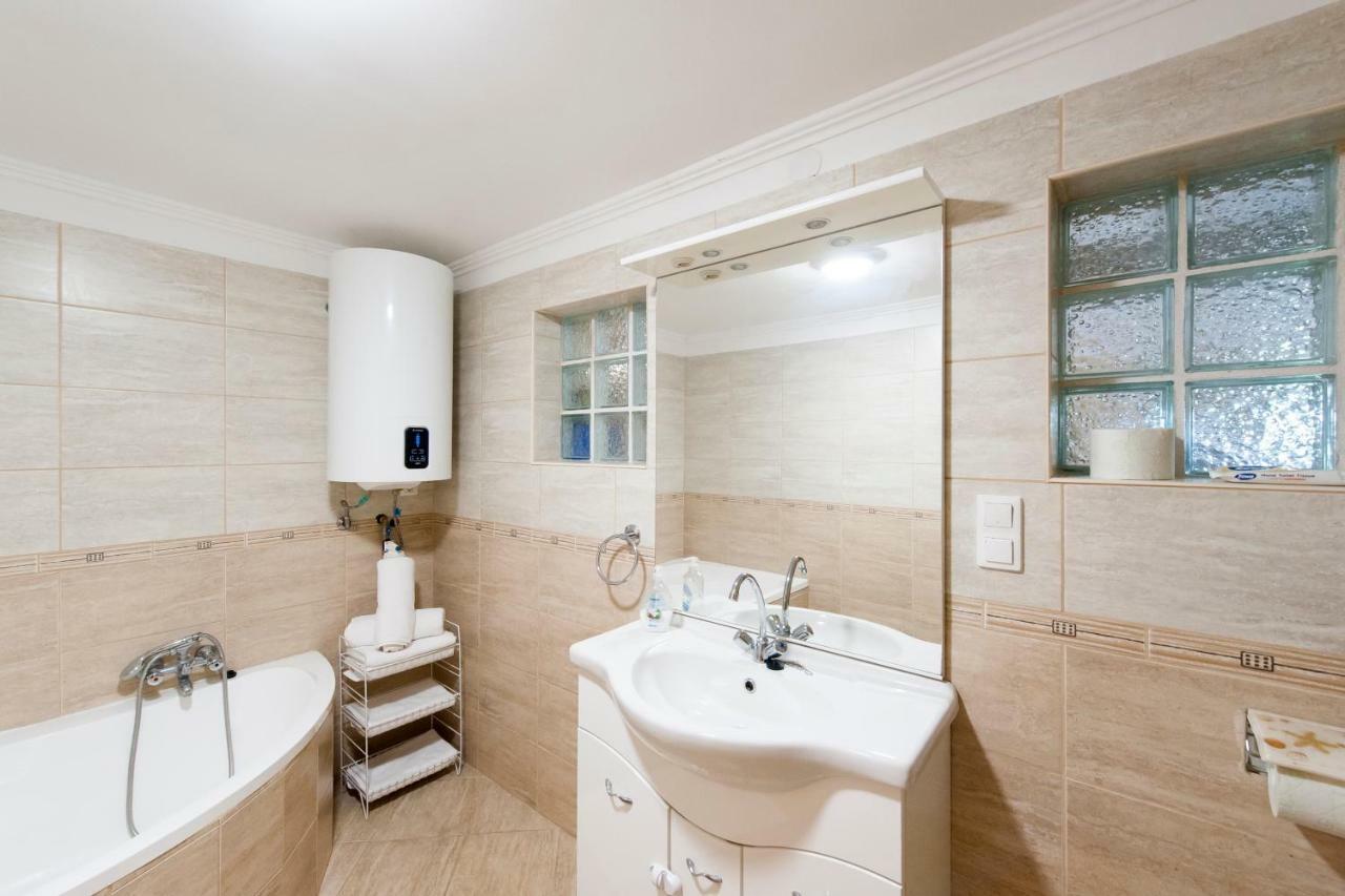 Bier-Lak Apartman House 71 Balatonlelle Luaran gambar