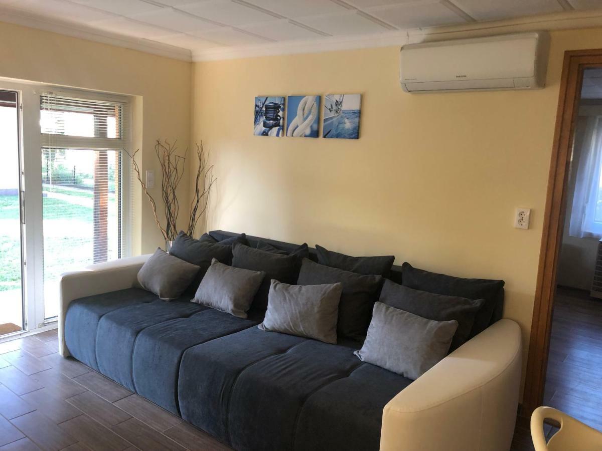 Bier-Lak Apartman House 71 Balatonlelle Luaran gambar